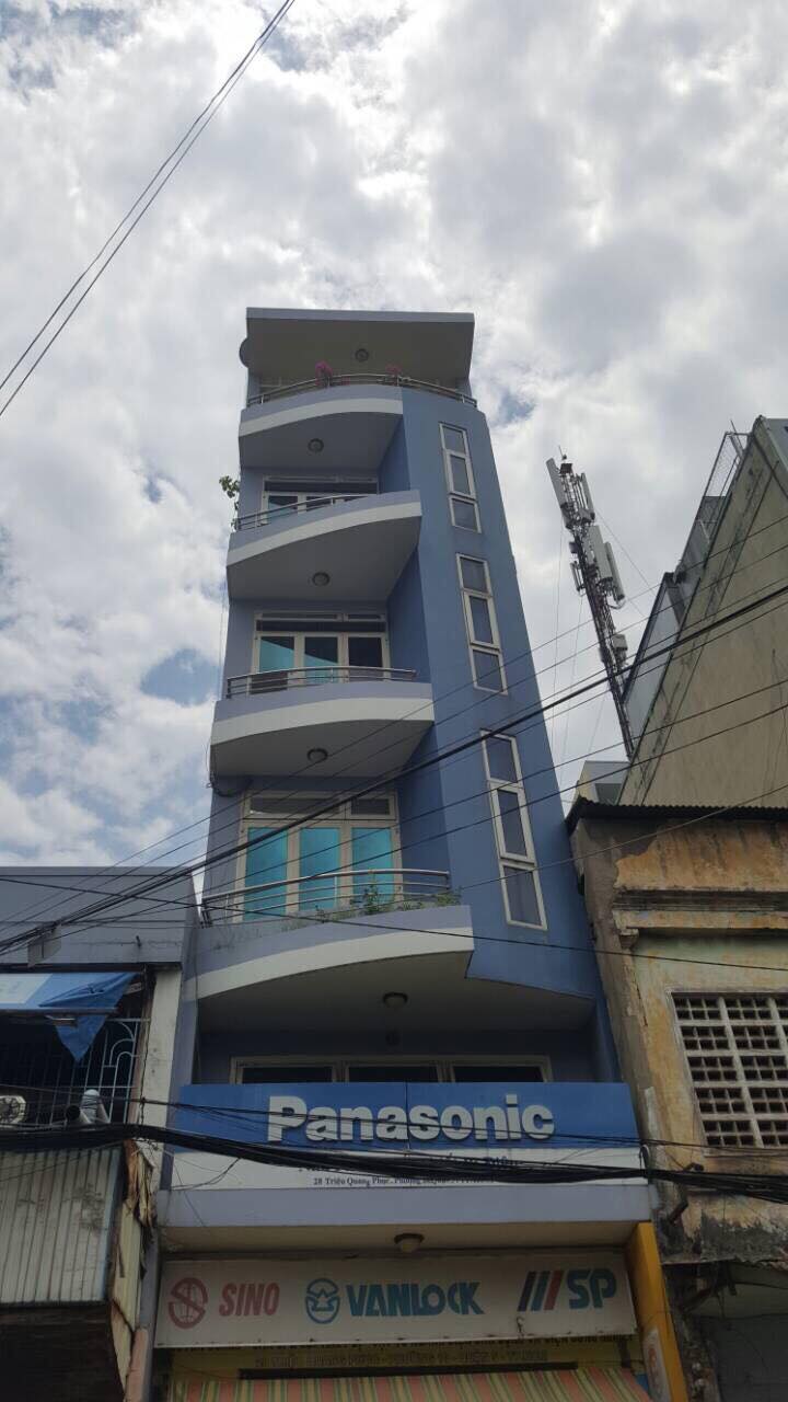Bán khách sạn đẳng cấp MT Nguyễn trải Q1 5 tầng giá chào 38 tỷ 