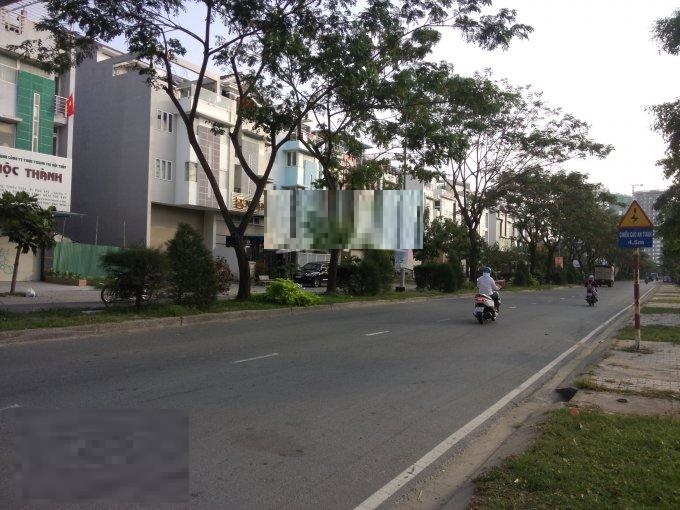 Bán nhà MT đường Hoàng Quốc Việt, phường Phú Thuận, Quận 7