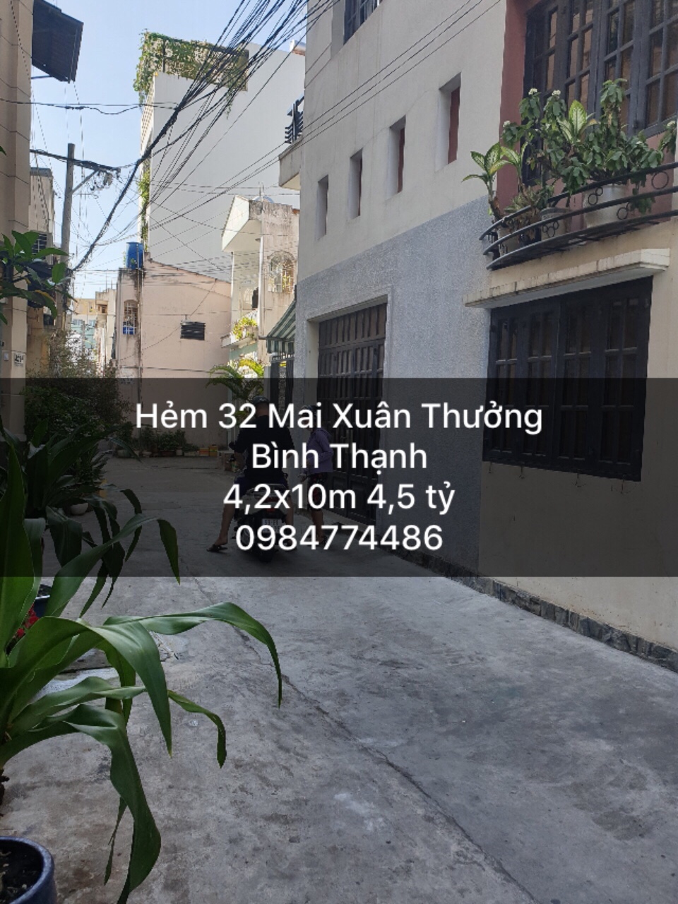 Bán nhà hẻm 32 Mai Xuân Thưởng, phường 11, quận Bình Thạnh, cách mặt tiền 5 căn nhà