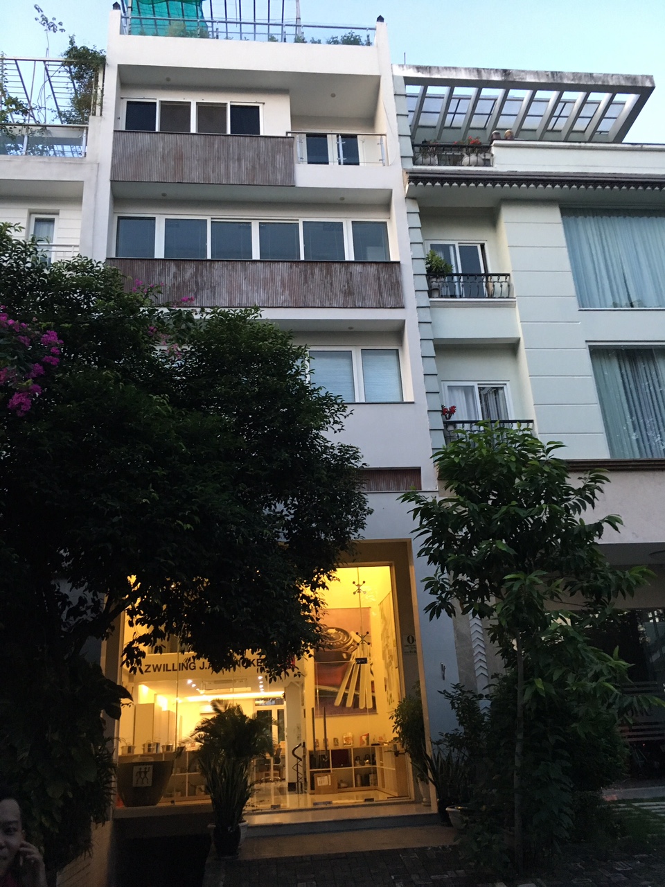 Kẹt tiền bán gấp nhà phố Hưng Phước, PMH, giá 20 tỷ sổ hồng, đang cho thuê 55tr