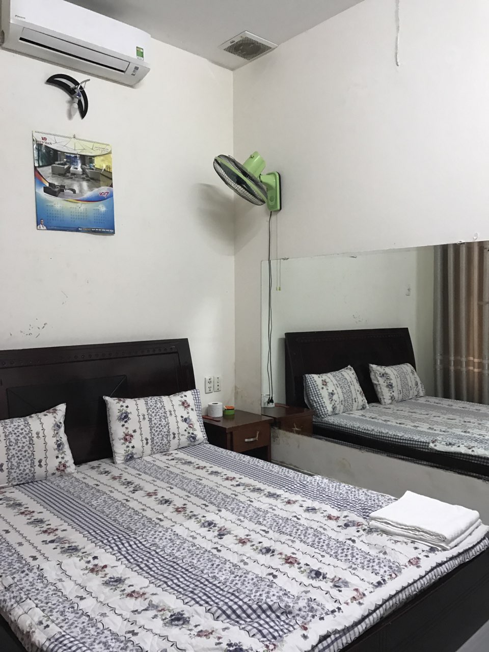 Chính chủ cần bán gấp căn nhà hẻm 6m đường Sư Vạn Hạnh, nhà 3 tầng đẹp vào ở liền