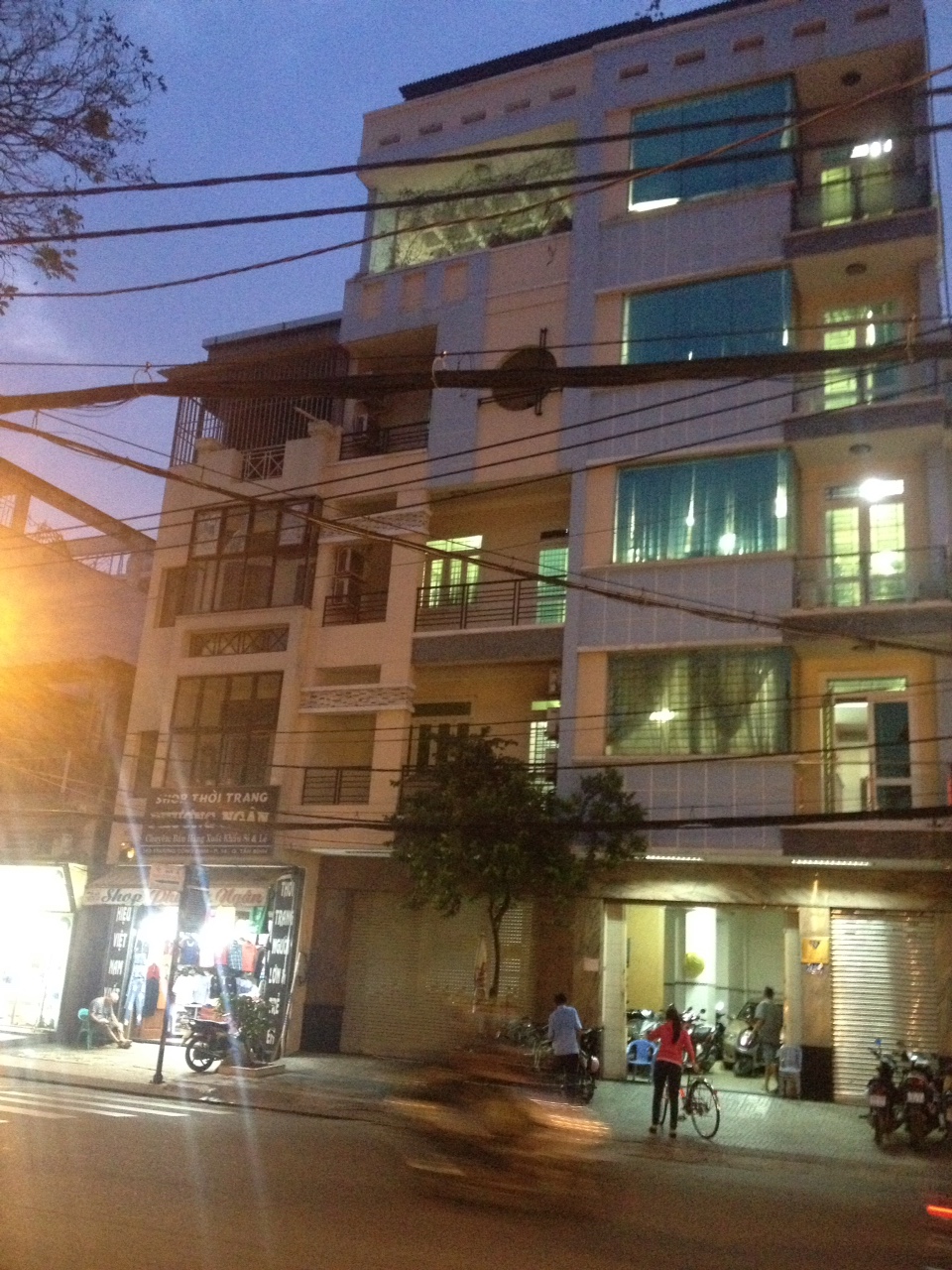 Bán nhà MT đường Huỳnh Đình Hai, P14, quận Bình Thạnh, diện tích 3,8x15m, 3 lầu, giá 12,5 tỷ