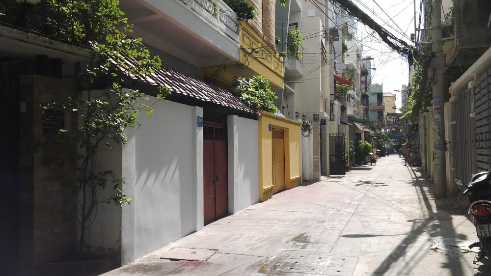 Bán gấp hẻm Chử Đồng Tử 1 trệt, 1 lầu, 4x13.5m, P. 7, Q. Tân Bình. Giá 4.65 tỷ