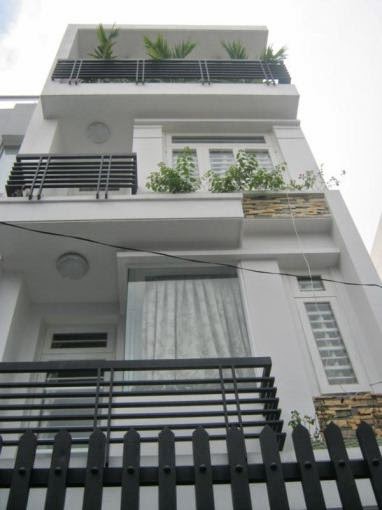 Bán nhà mặt tiền Nguyễn Tri Phương, 6 tầng, 12,8 tỷ