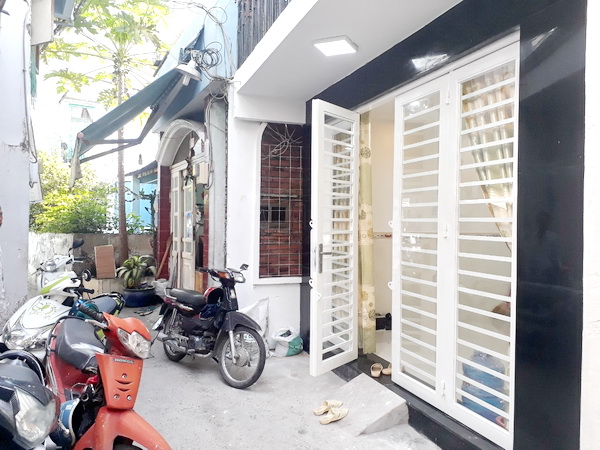 Bán nhà mới hẻm 654 đường Hưng Phú Phường 10 Quận 8