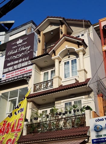 Chủ ở nước ngoài bán nhà Hẽm 373 lý thường kiệt 3,7 x 16.5(61m2) p. 8, Q.TB. 3 lầu giá 6,9 Tỷ