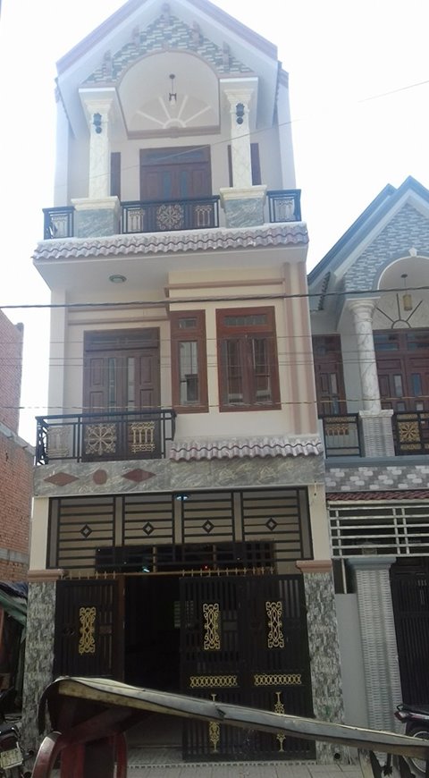 Bán nhà mặt tiền P. Bến Nghé, đường Huỳnh Thúc Kháng, DT: 60m2