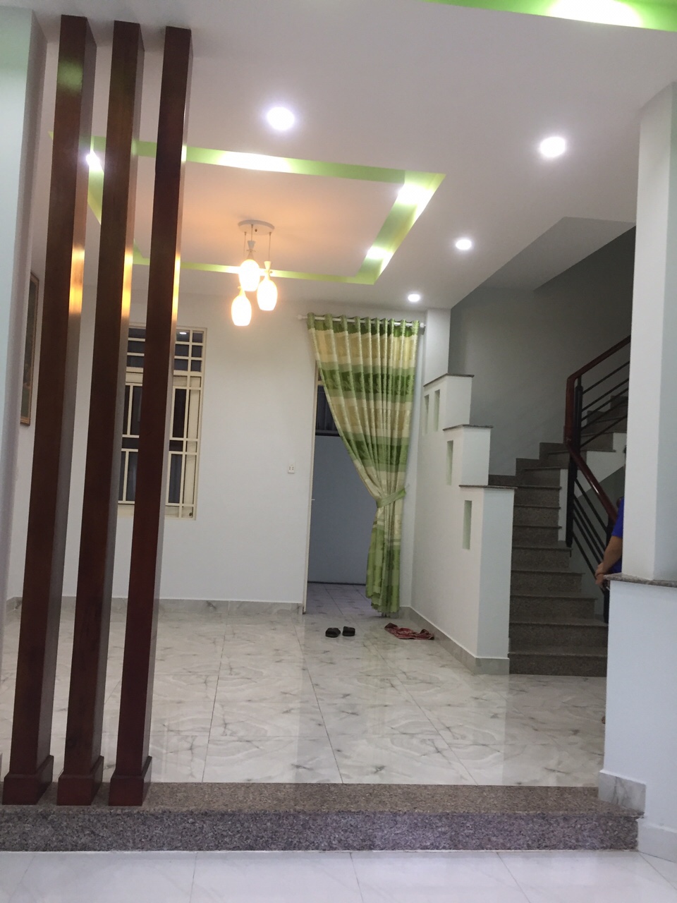 Cần bán căn nhà giá 4ty5 ở P.Tăng Nhơn Phú, Q.9. LH:0708916541