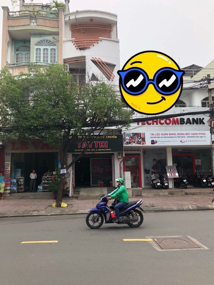 Bán nhà mặt tiền Nguyễn Văn Cừ (4m x 18m) giá 25.3 tỷ.