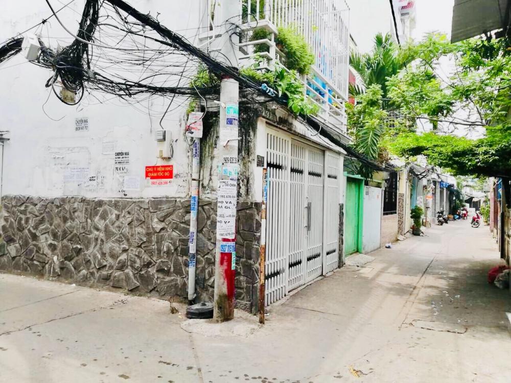 Bán nhà căn góc 2 mặt tiền Nguyễn Thị Thập, Q7, xe hơi vào nhà, 4,1x12 giá chỉ 4,2 tỷ.LH 0908743068