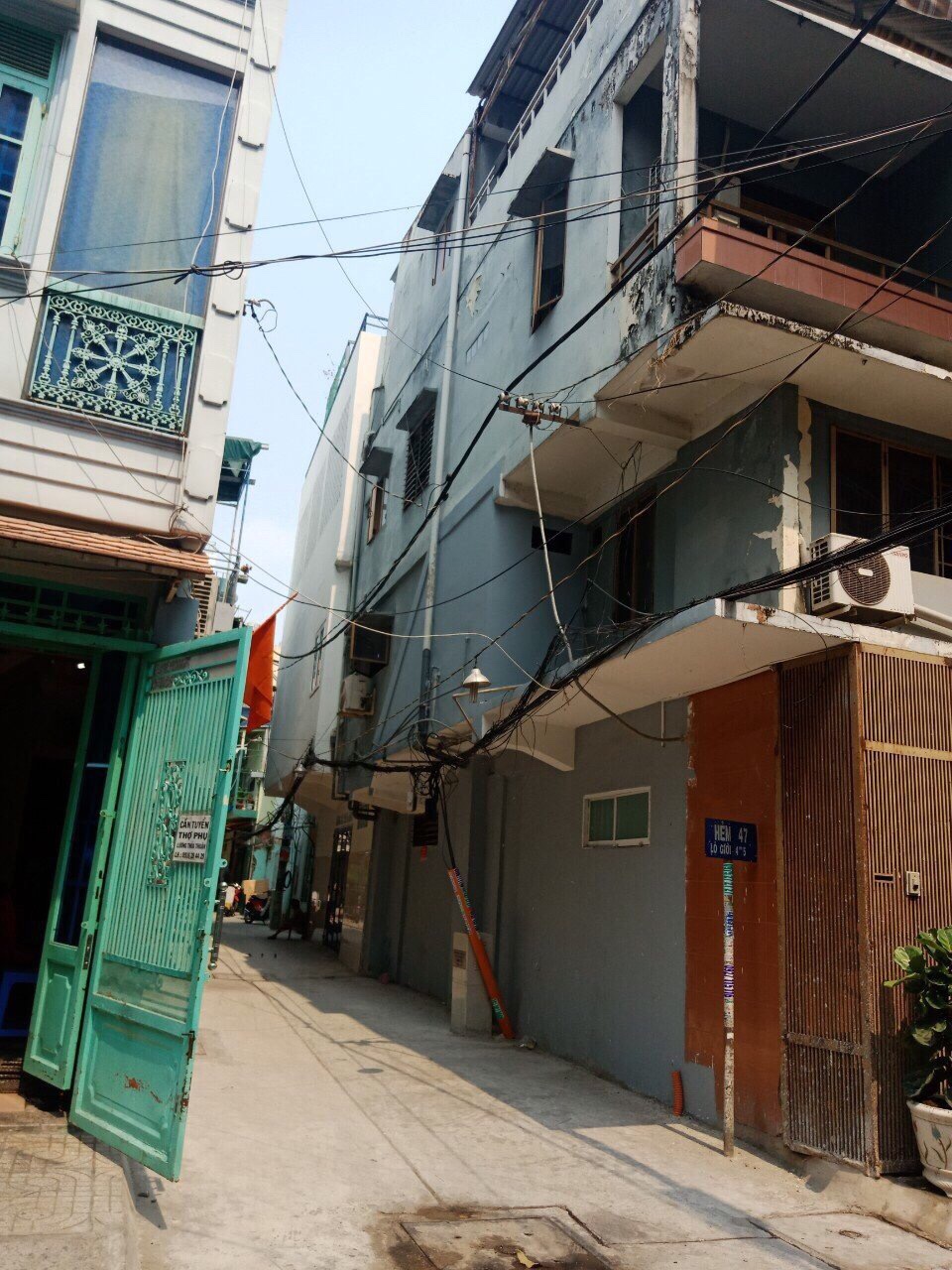 Bán nhà Góc 2MT Nguyễn Hiền cx Đô Thành Quận 3. (6x10m) 4 Tầng. Giá rẻ	
