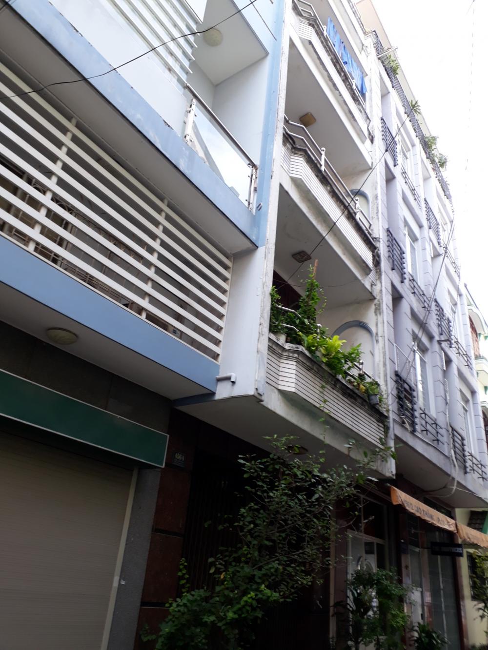 Bán nhà mặt tiền đường Lý Thường Kiệt, Q. 10, 4x20m, 2 lầu, giá rẻ nhất khu vực