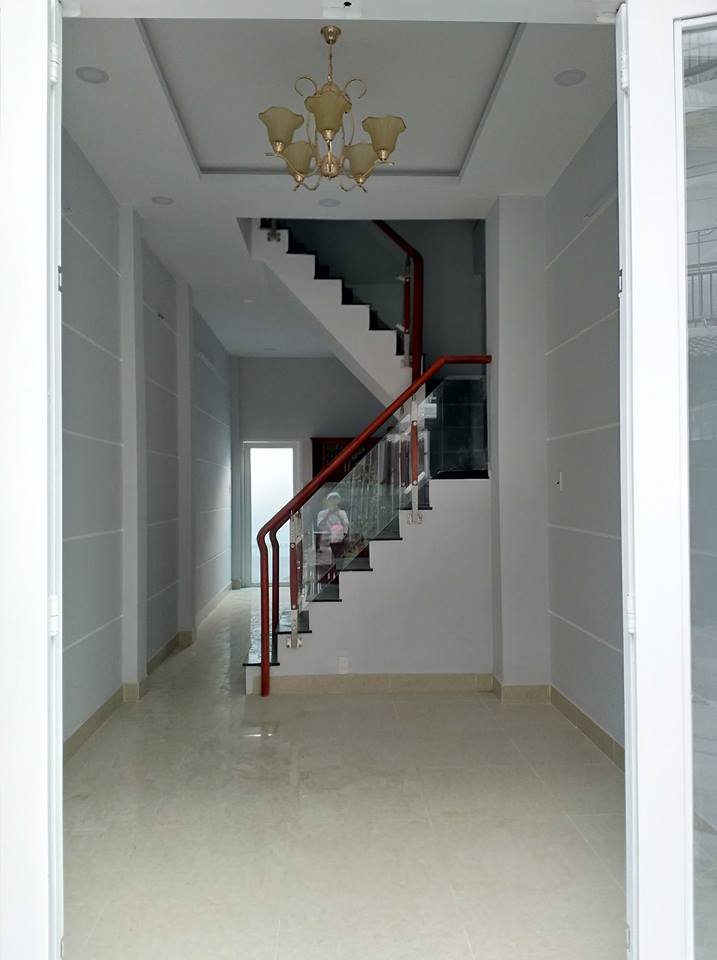 Bán nhà y hình, 3.2x13m, 1 trệt 2 lầu, sân thượng hẻm 1545 Lê Văn Lương 2.3 tỷ