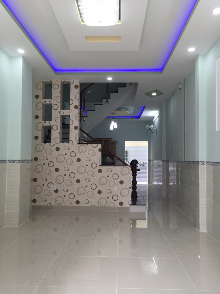 Bán nhà mới đẹp 3 lầu, DT 4x18m, khu Bình Phú, Q. 6