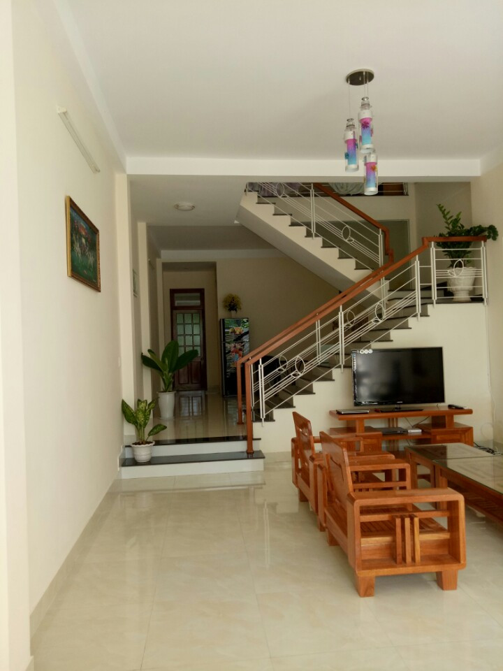 Quận Phú Nhuận, hẻm 8m, DT 6x15m, trệt 4 lầu ST, full NT Châu Âu 2MT