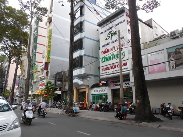 Bán nhà MT Nguyễn Trãi - Lê Thị Riêng, P. Bến Thành, Q. 1, DT: 4x15m, 3 tầng, HĐ 70tr/th, 21.5 tỷ