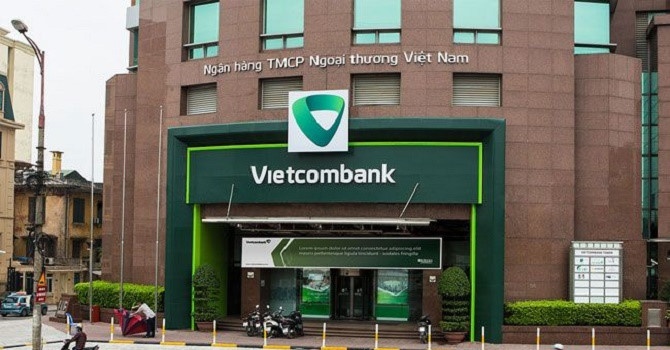 Bán nhà mặt tiền Mạc Thị Bưởi, đối diện Vietcombank