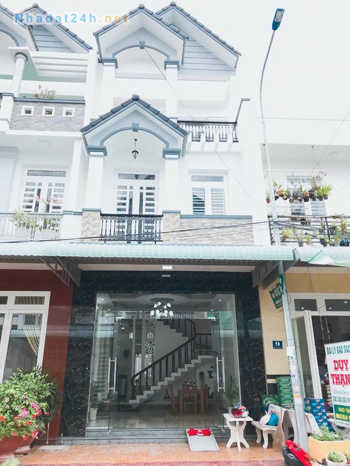 Nhà đẹp HXH 23 Nơ Trang Long, P. 7, Bình Thạnh, 4x15m vuông vức, trệt, lửng, 2 lầu, sân thượng