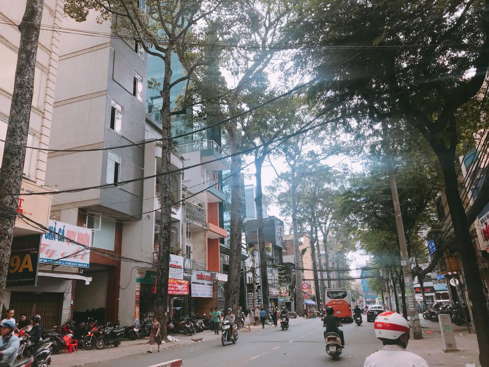 Cần tiền bán gấp nhà mặt tiền đường Cửu Long, Quận 10, khu Cư Xá Bắc Hải