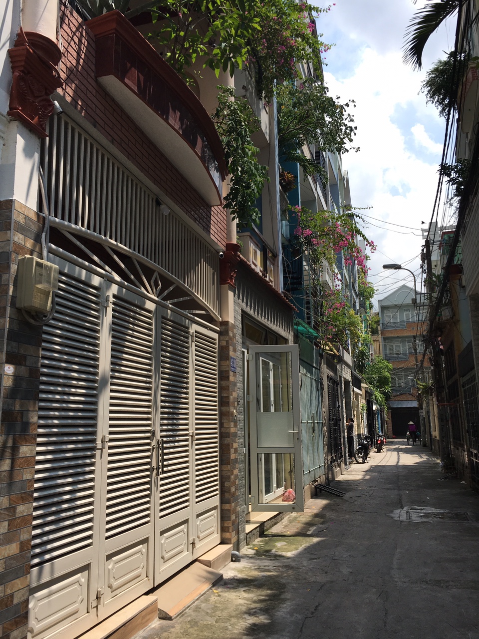 Chính chủ bán gấp CHDV thu nhập 70tr/th, Hoàng Dư Khương, P12, Quận 10, 6x13m, giá: 16.8 tỷ TL