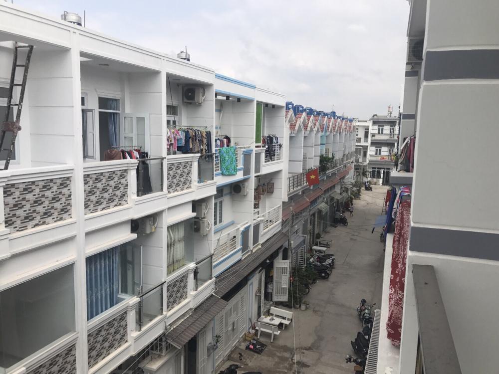 Bán nhà mới xây hẻm 6m Nguyễn Bình, Nhà bè, Dt 6x8m, 3 lầu. Giá 2,25 tỷ