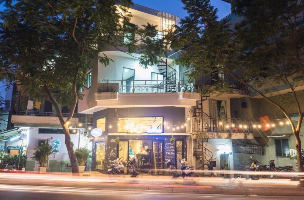 Bán nhà góc 2 mặt tiền Cô Giang - Nguyễn Khắc Nhu Q.1, HĐ thuê 80tr giá 24.5 tỷ. Bề Ngang 9m 