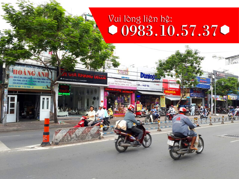 Bán mặt tiền Nguyễn Thị Thập diện tích 20x35m cách Lotte Mart 1km, vị trí rất đẹp. Giá 180 tỷ 