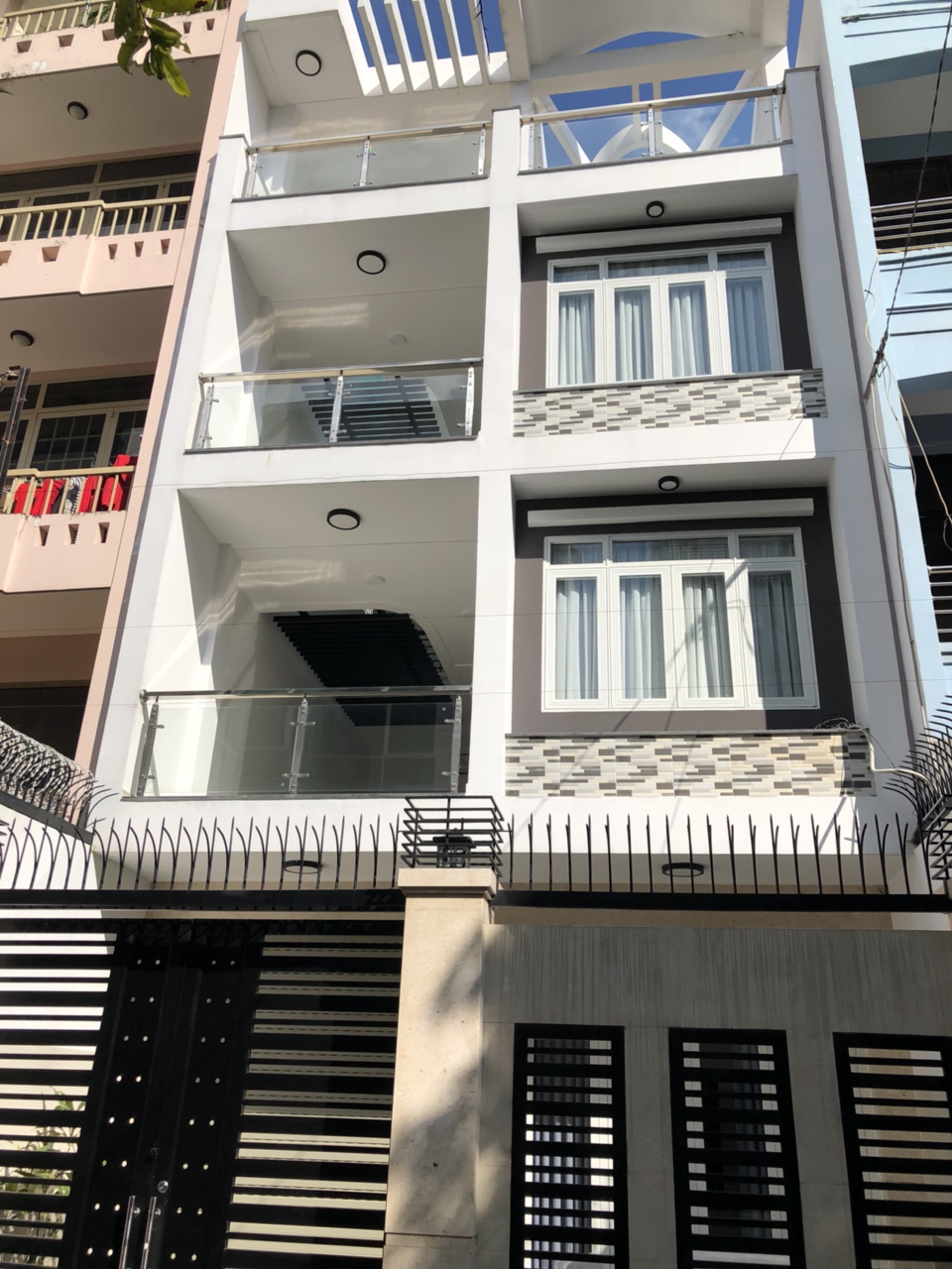 Bán biệt thự, villa khu Vườn Lan, 781 Lê Hồng Phong, Quận 10, 5mx22m, 1 hầm 3 lầu