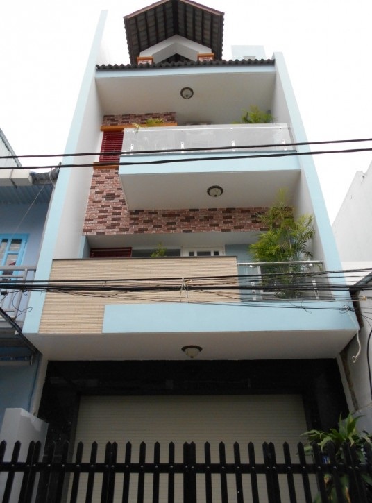  Định cư  bán nhà 2 lầu đẹp, Lê Lai, p3,GV.