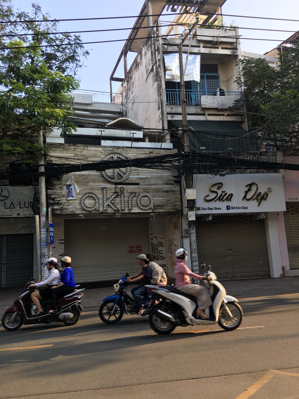 Bán nhà MT Ngô Thị Thu Minh, khu kinh doanh buôn bán sầm uất, DT: 8.6m x 16m, XD: 3 lầu