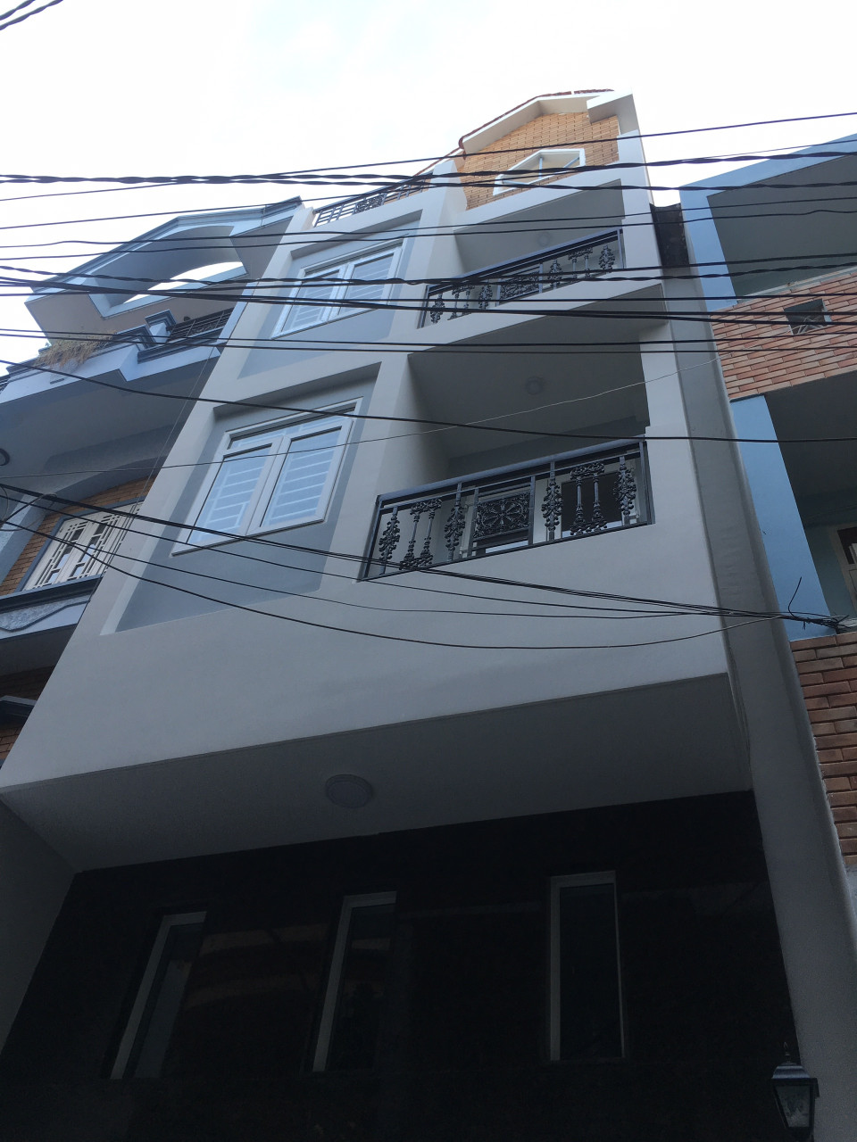 Bán gấp nhà 4 tầng hẻm xe hơi Nguyễn Cửu Vân, 4.5x10m, Chỉ 7.5 tỷ, 0938770095