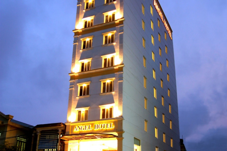Bán gấp khách sạn 7 lầu, MT Ký Con, Q1, gần Bến Thành, DT: 4x22m, Giá 32.5 tỷ