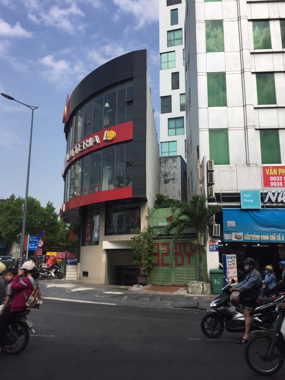 Bán nhà góc 2 mặt tiền đường Nguyễn Thái Bình, P.NTB, Q1. DT: 5x17m, 4 lầu, giá 68 tỷ - 0914468593