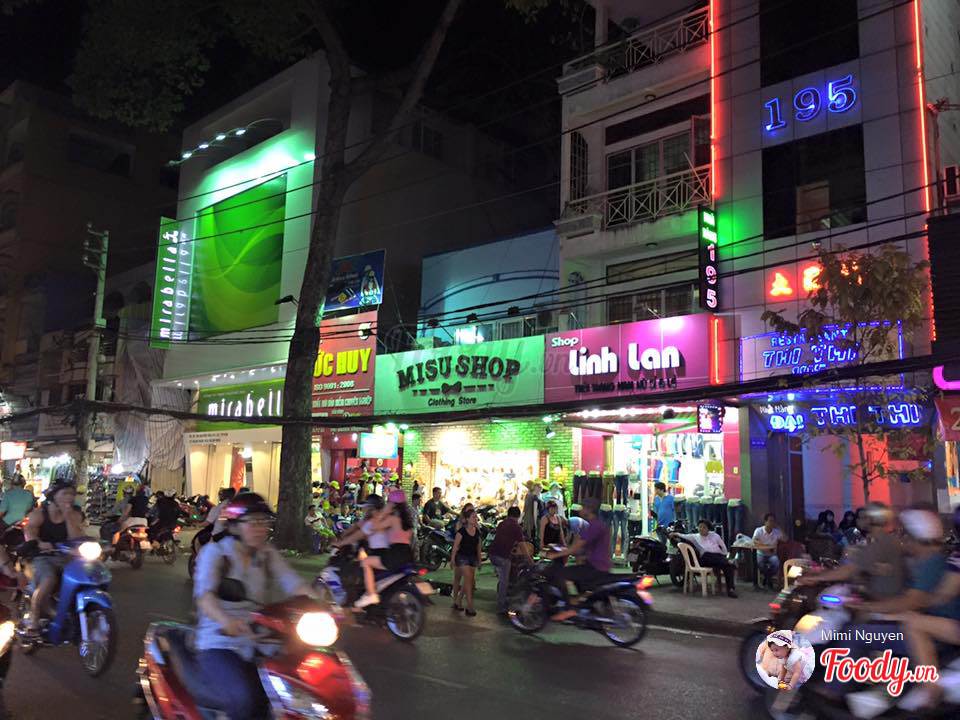 Bán nhà măt tiền khu chợ điện tử Nguyễn Kim phường 6 quận 10. 5,2 x 11 đang cho thuê 40 triệu.