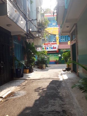 Nhà Đường 8m Ni Sư Huỳnh Liên, 4,2 x16.5 m, 70, 2 lầu sân thượng  , P.10, Q. Tân Bình 8 Tỷ