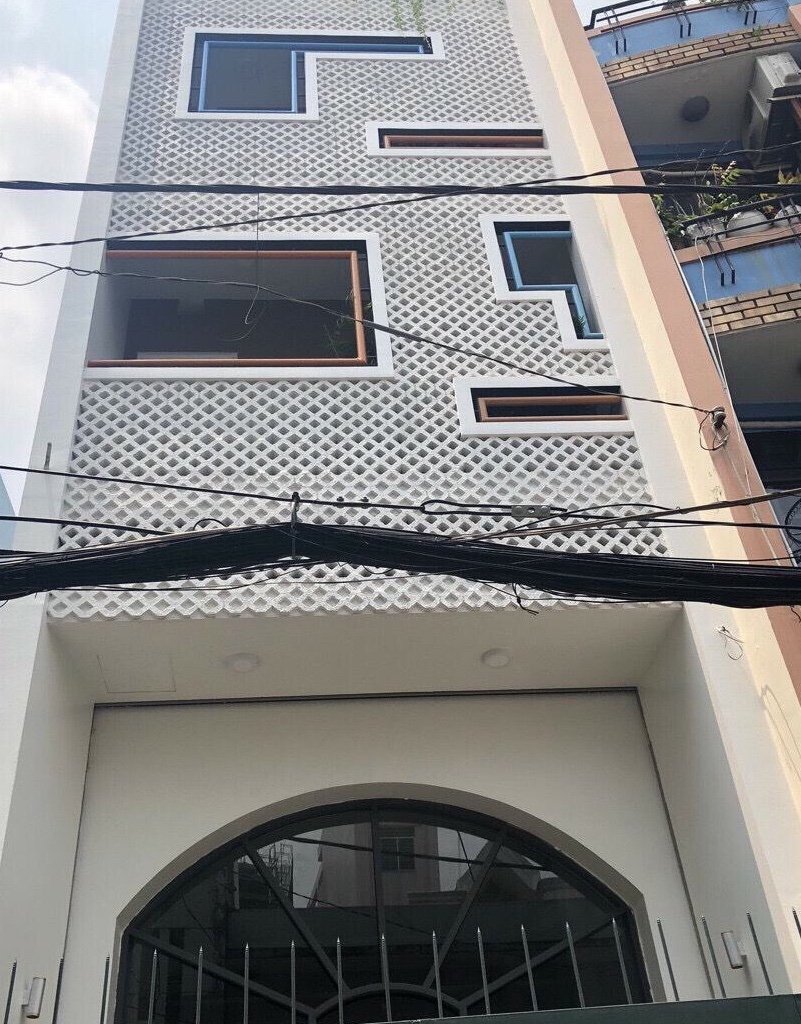 Bán nhà 3 lầu ST hẻm 4m Nguyễn Tri Phương, Q10 giá 6.2 tỷ