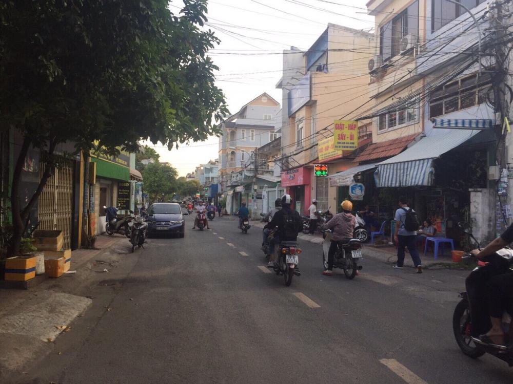 bán 2 căn nhà cấp 4 liền kề đang cho thuê, đường Nguyễn Văn Tăng