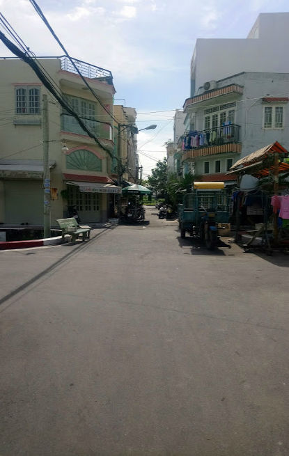 Bán nhà góc 2 mặt tiền khu dân cư Bình Phú 2, p.10, quận 6, dt 3x10m, 2 lầu
