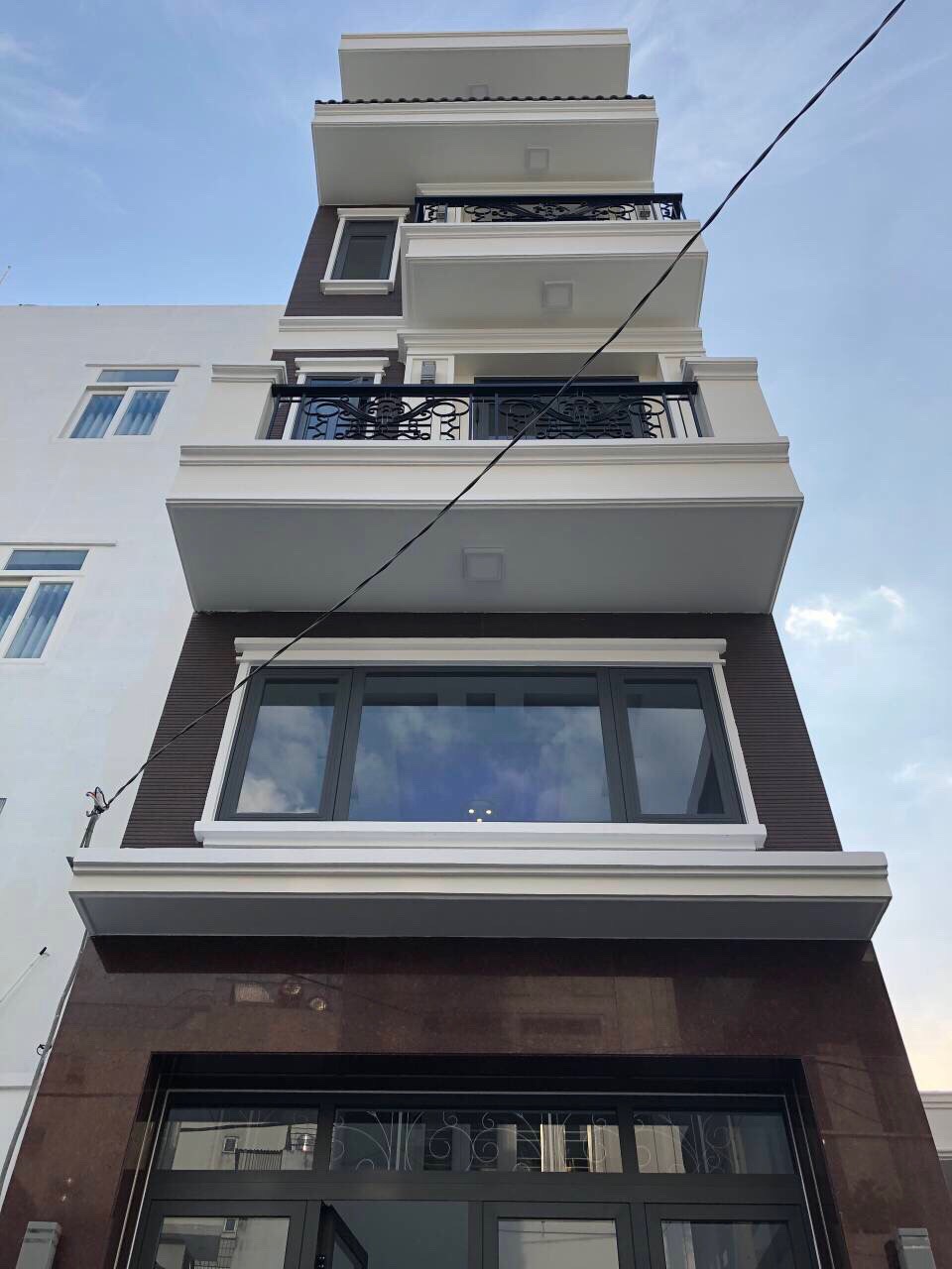 Bán nhà mới 1trệt 3 lầu siêu đẹp Nguyễn Bình Khiêm, Gò Vấp. 56m2, giá 6.6 tỷ 