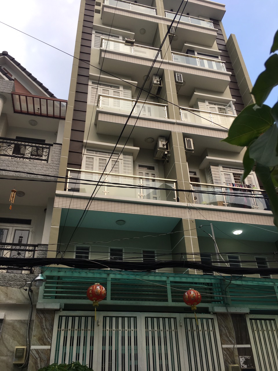 Bán nhà mặt tiền Phan Văn Trị, P10, Gò Vấp.4,2x17m 1 trệt 2 lầu