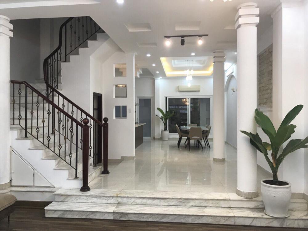 Bán Villa Hồ Biểu Chánh Q PN, DT: 10x19m, 2 lầu, giá: 19 tỷ TL