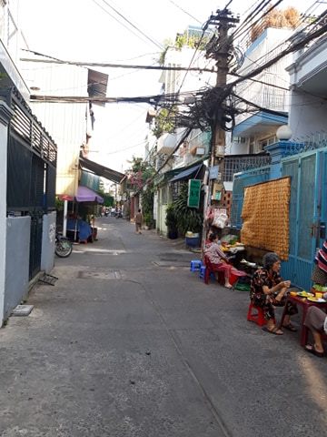 Chủ ở nước ngoài bán nhà Hẽm 373 lý thường kiệt 3,7 x 16.5(61m2) p. 8, Q.Tân Bình. 3 lầu giá 6,9 Tỷ