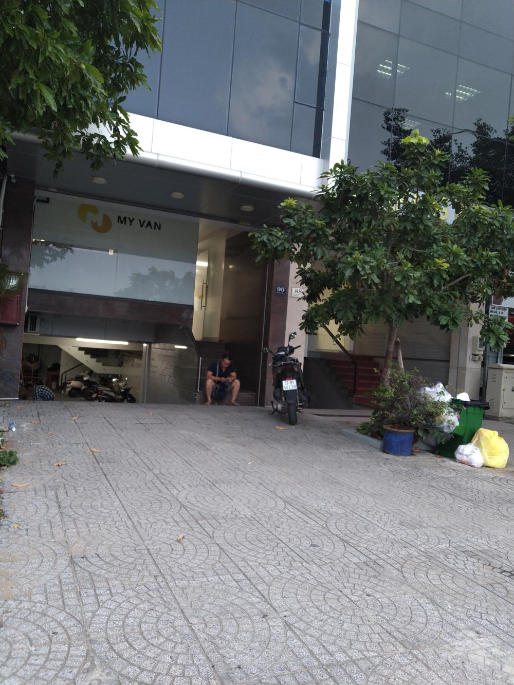 Bán nhà MT đường Vũ Tông Phan KĐT An Phú - An Khánh, 5 tầng, HĐT 140tr/th