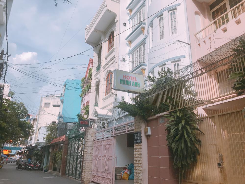 Bán gấp nhà mặt tiền đường Hoàng Sa, Q. 3 (6.5x12m - 4L) giá cực rẻ