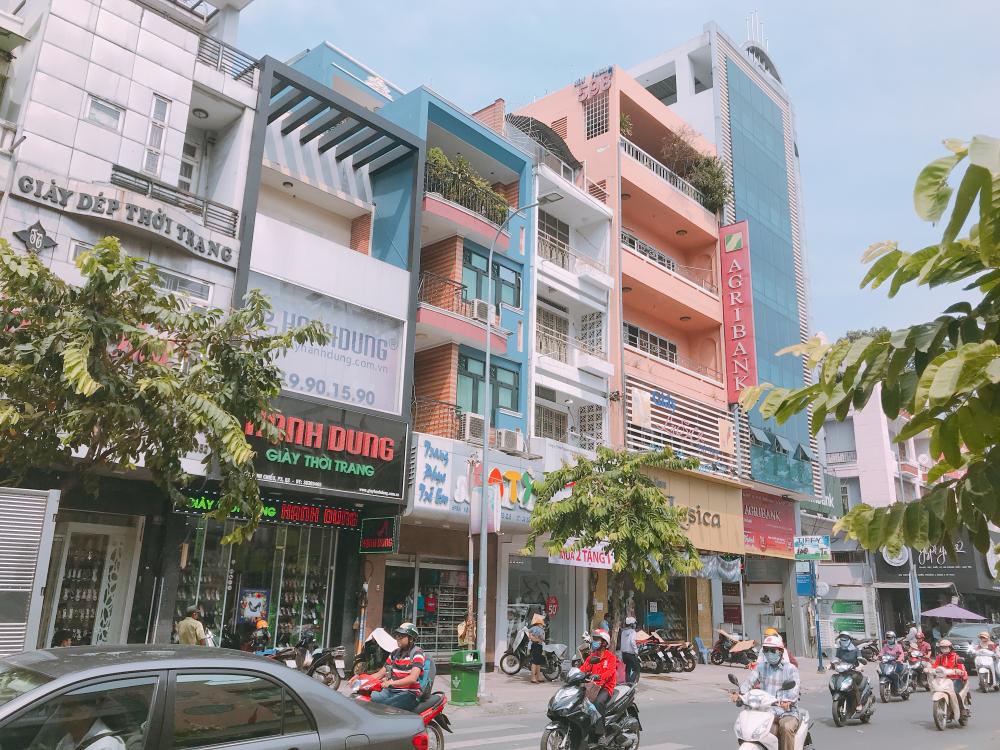 Bán tòa nhà MT 3/2, Q10, DT 8x20m, hầm 10 lầu, đang cho thuê 300tr/th, giá 86 tỷ