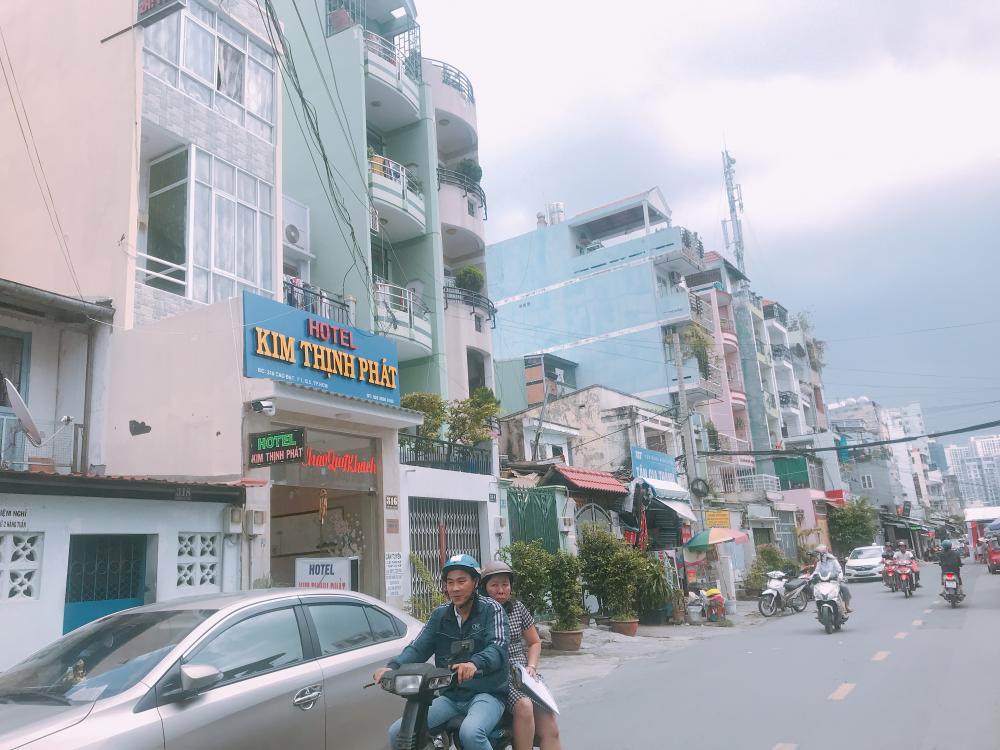 Bán rẻ nhà cách đường Lê Hồng Phong 20m, quận 10, hẻm trước nhà 10m, xe hơi vào 5m sạch đẹp