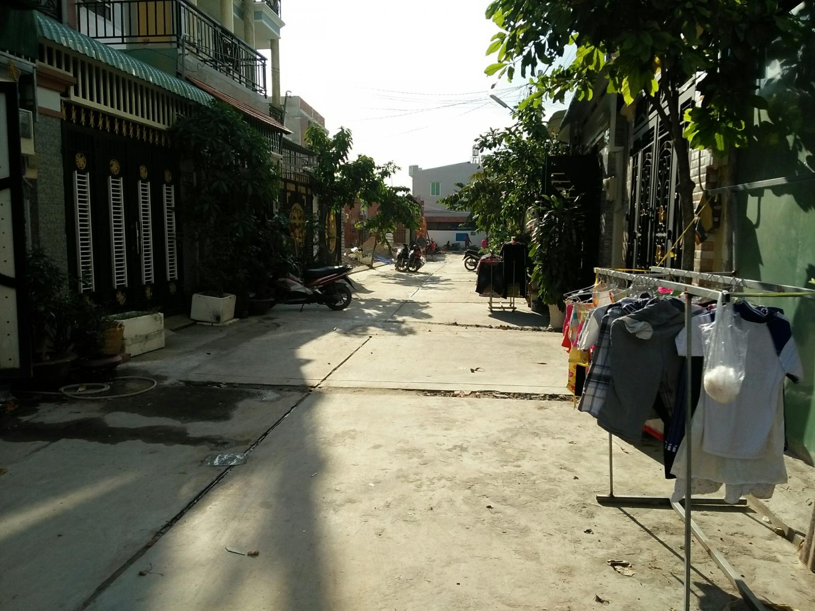 Bán nhà Tân Thới Nhất, Đ.Phan Văn Hớn, Quận 12 gần Cầu Tham Lương Giá 1ty540 /SHR/ 4x12,8 có lầu