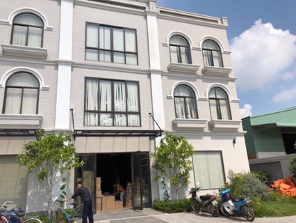 Bán văn phòng, nhà ở tại đường Âu Cơ, Q. Tân Bình. Diện tích 17x30
