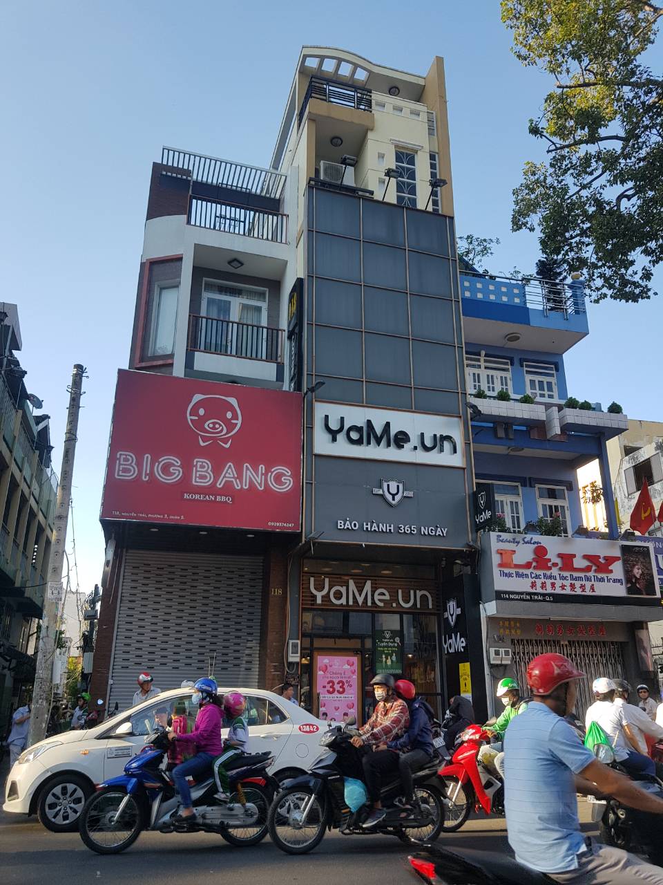 Bán nhà MT Huỳnh Văn Bánh, P. 12, Quận Phú Nhuận. DT: 4x15m, nhà 5 lầu đẹp