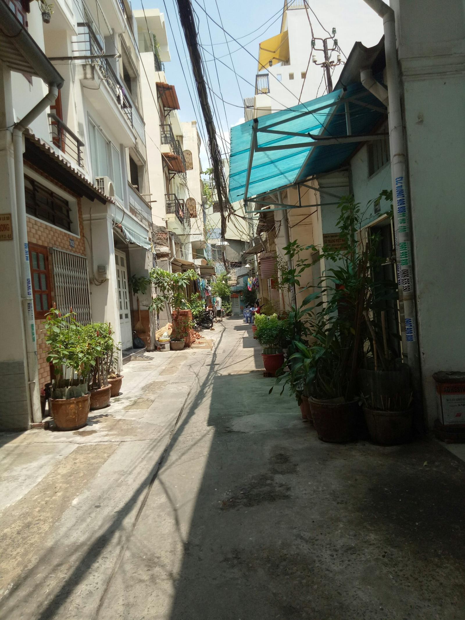 Định cư nước ngoài bán gấp nhà hẻm 4m đường Trần Hưng Đạo, Q5
